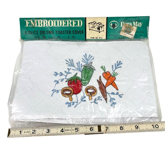 Dora May Vtg 4 Slice Oblong Toaster Cover Quilted Embroidered Vegetables New - Picture 3 of 13